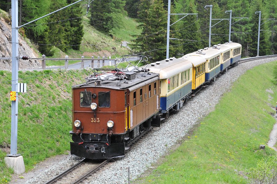 2019.06.10 RhB Ge 4-6 353 Bahnfest Bergün mit Pullmannwagen (10)